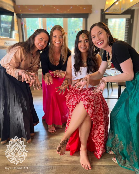 Moblie Henna Service | Karva Chauth