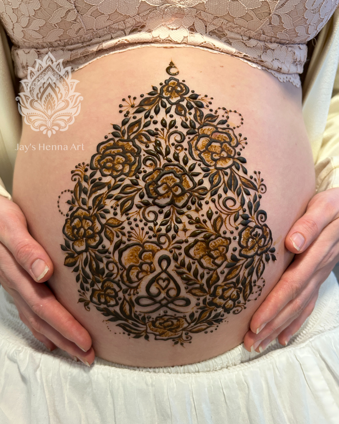 Prenatal Henna | Henna Session