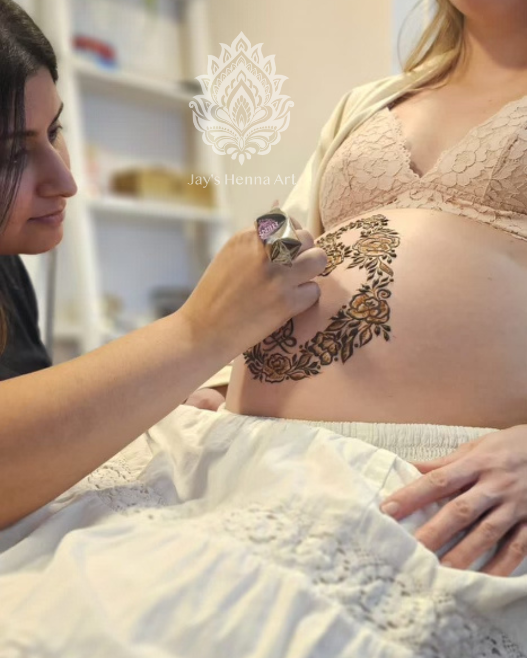 Prenatal Henna | Henna Session