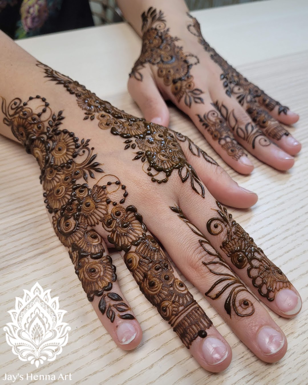 Traveling | Henna Session